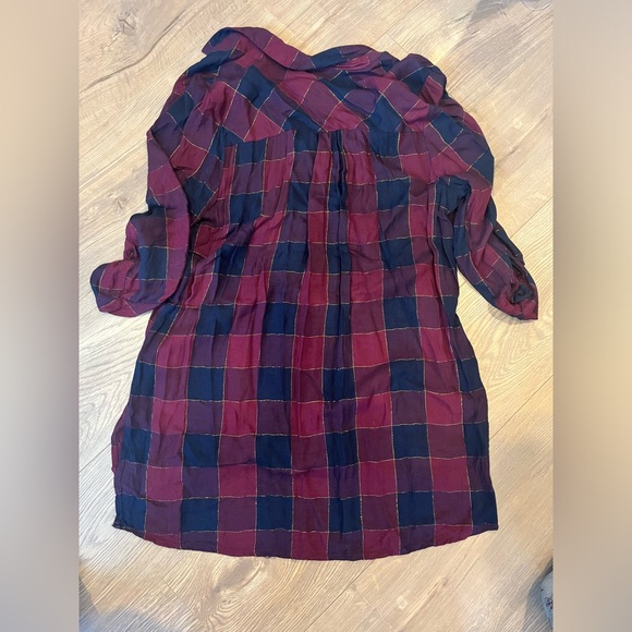 Plaid tunic (with a little sparkle!) - Picture 2 of 7